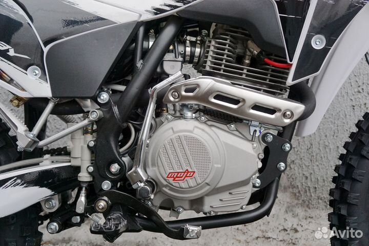 Мотоцикл BSE Z3 Y 21/18 Black Night