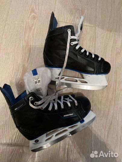 Коньки хоккейные