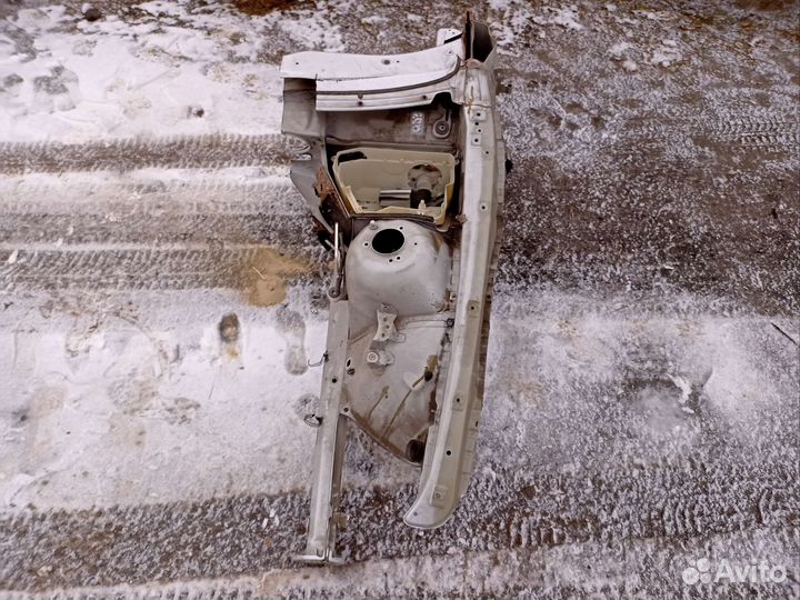 Четверть передняя левая лонжерон BMW E39