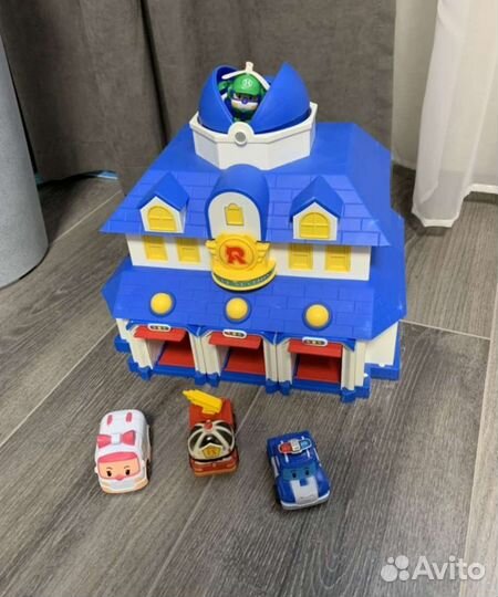 Робокар поли штаб