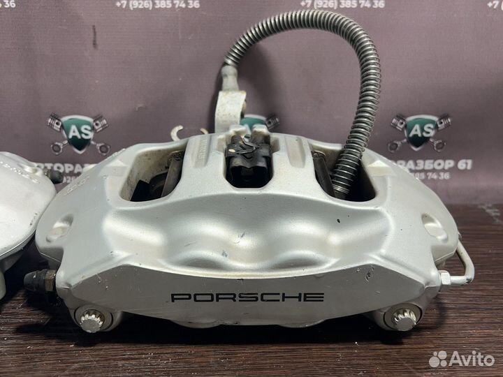 Суппорт задний Porsche Panamera Brembo