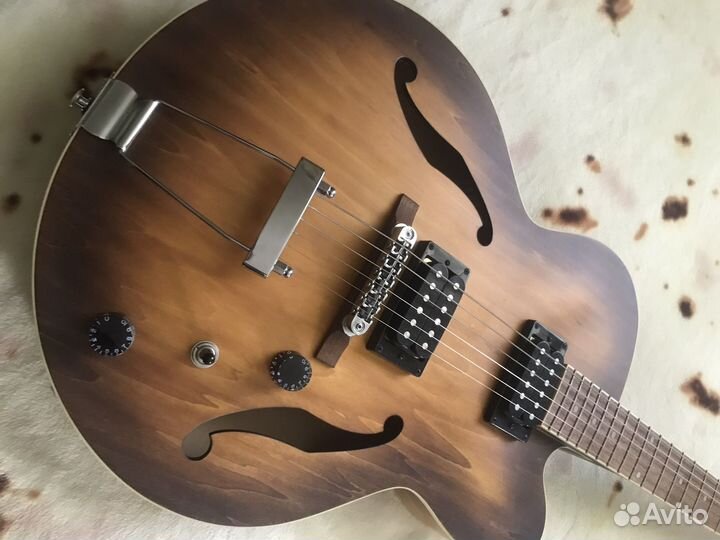 Электро гитара ibanez