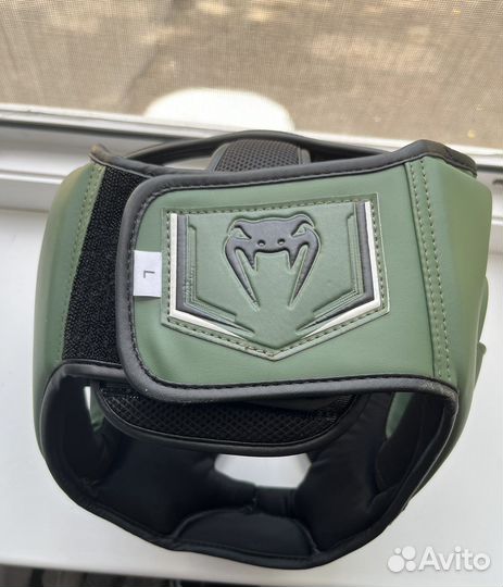 Боксерский шлем venum