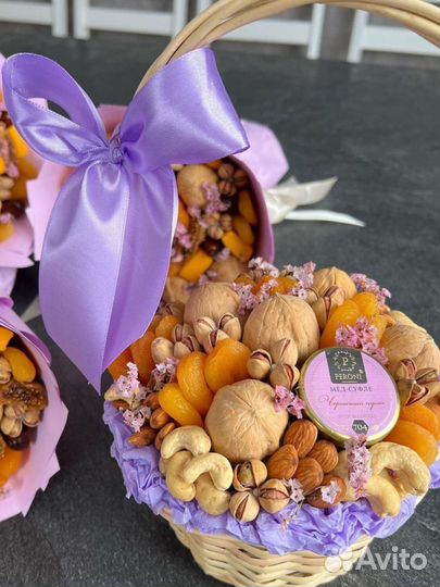 Букет на 1 сентября фруктовый ореховый съедобный