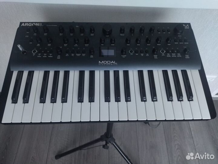 Modal Argon 8 синтезатор
