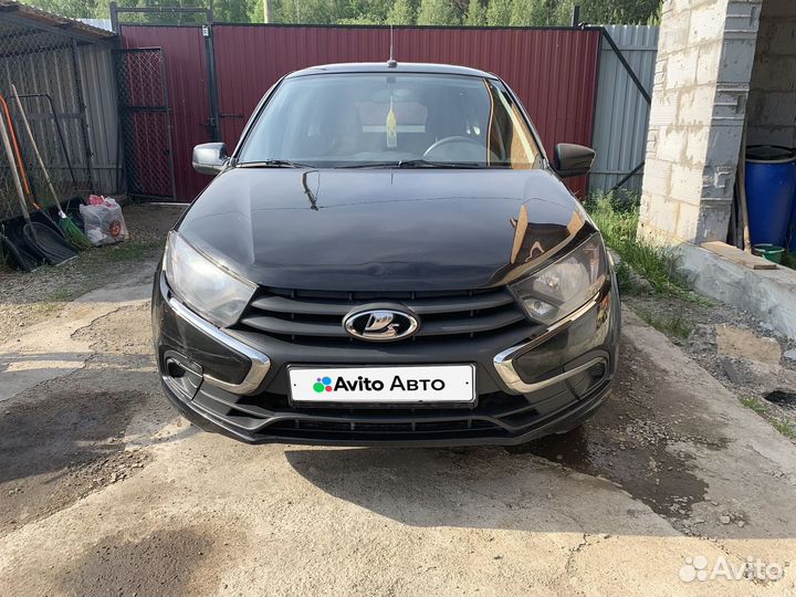 LADA Granta 1.6 МТ, 2018, 158 000 км