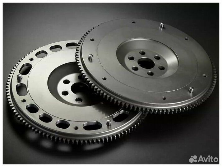 Маховик новый