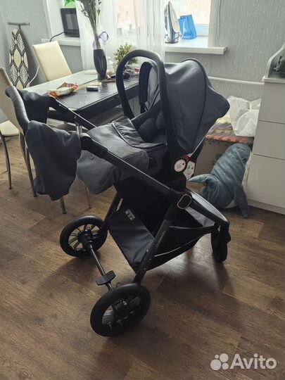 Коляска 3 в 1 lovamama v9