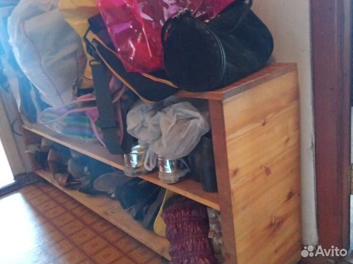 Стеллаж из натурального дерева