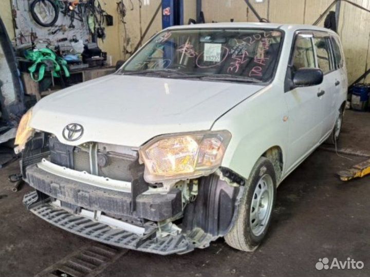 Уголок жабо передний правый Toyota Probox/Succeed