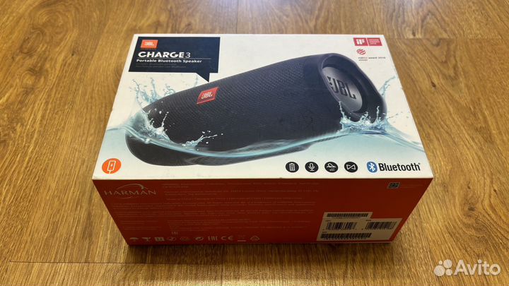 Портативная аккустика JBL charge3
