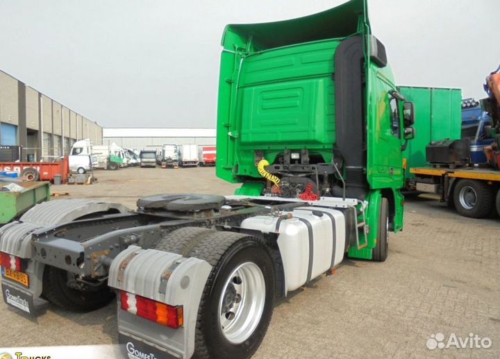 Pазбираем грузовик Mercedes-Benz Actros mpii 2002