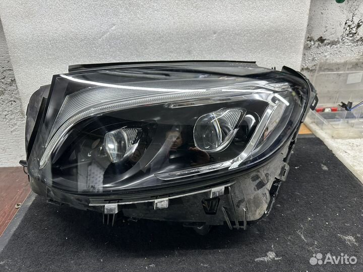 Фара передняя левая Mercedes GLC