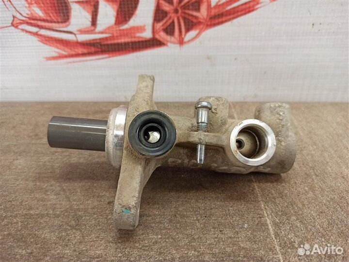 Тормозная система - главный тормозной цилиндр Kia