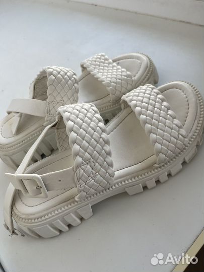 Сандали,босоножки