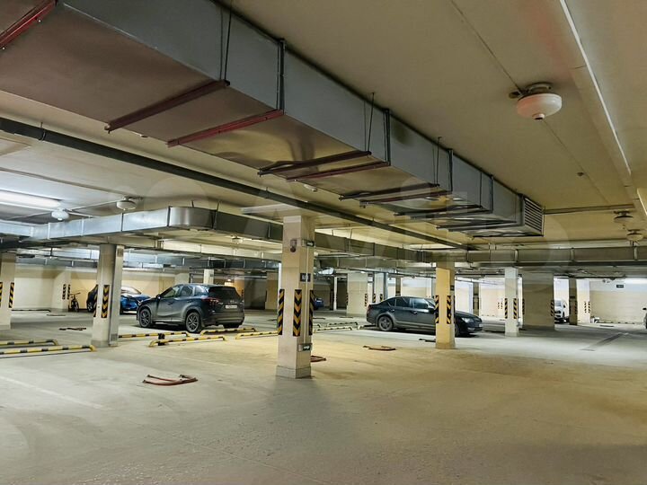 Машиноместо, 16 м²