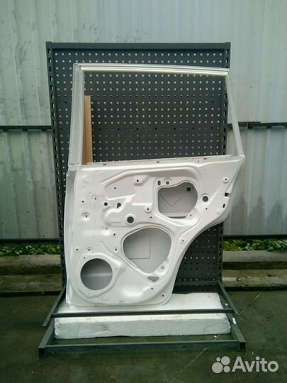 Дверь задняя Toyota rav 4