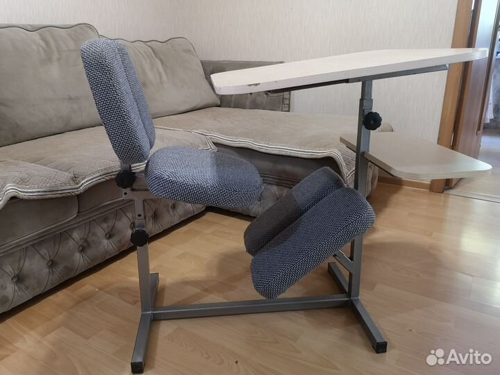 Школьная парта и стул