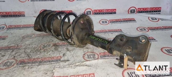 Стойка передняя правая toyota funcargo