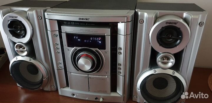 Музыкальный центр