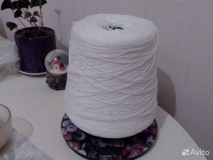 Крученая нить белая