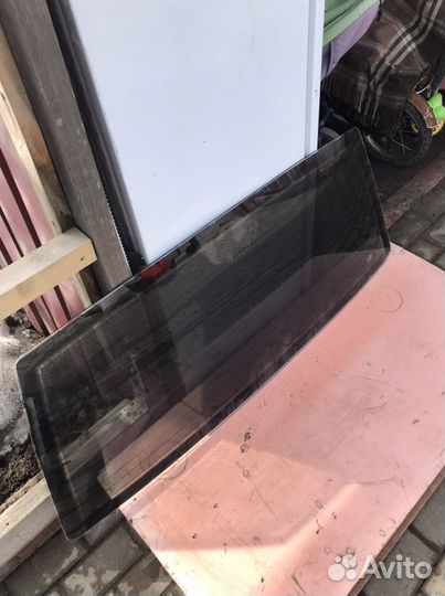 Заднее стекло ваз 21099