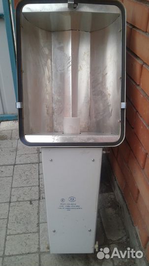 Фонарь уличный