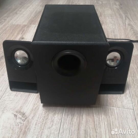 Колонки Logitech 2.1