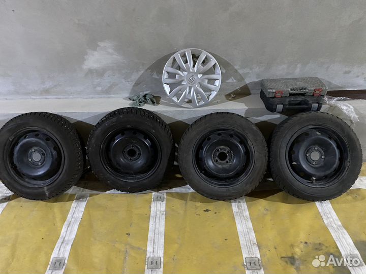 Комплект зимних шин 185 65 r15