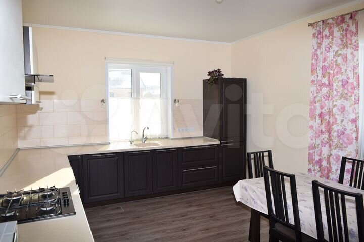 Коттедж 314 м² на участке 15 сот.