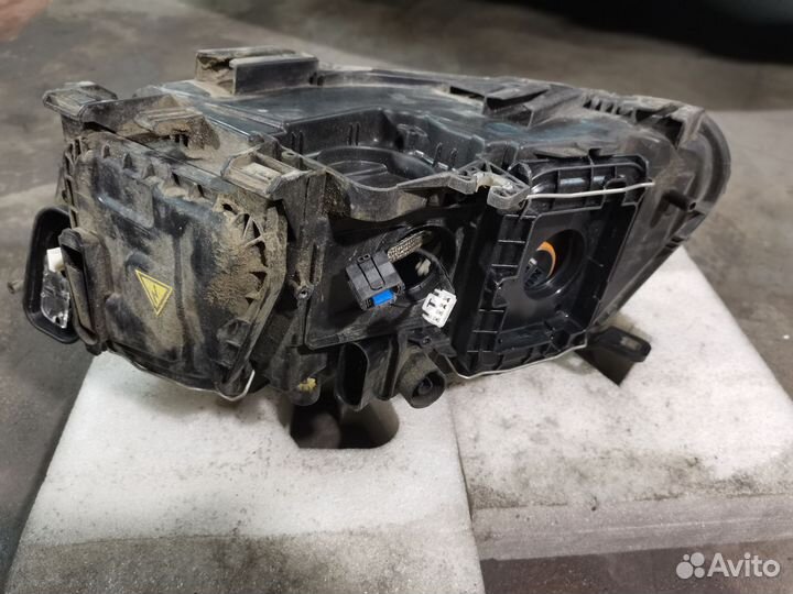 Фара на audi q3 2015гв