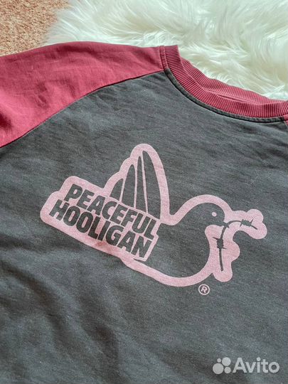 Свитшот peaceful hooligan