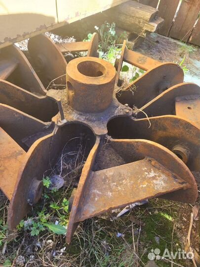 Траверса грейфера гл1 (ромашка) бу