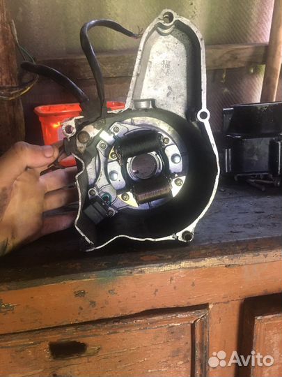 Крышка генератора альфа110