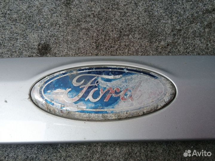 Накладка ручки крышки багажника Ford Mondeo 4