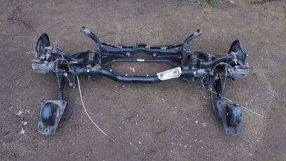 Задний подрамник балка Фольксваген Джетта 6 Jetta