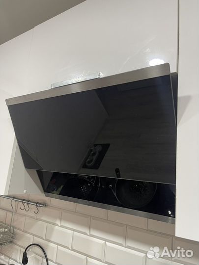 Вытяжка для кухни 60 см krona новая
