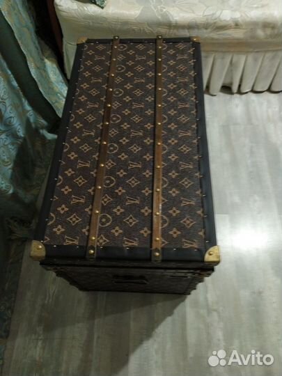 Сундук стол под Луи Виттона