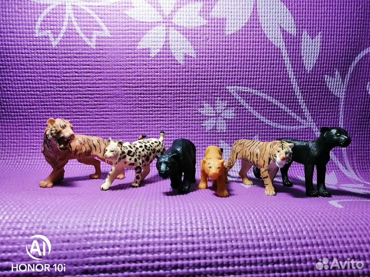 Фигурки животных kalekta и China