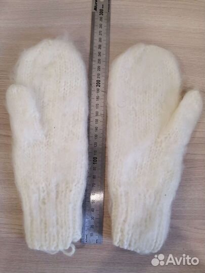 Комплект новый: шапка, варежки и снуд