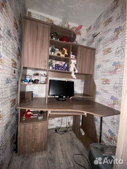 Компьютерный стол