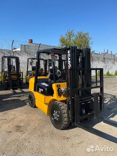 Вилочный погрузчик CARGADOR CPCD30, 2023