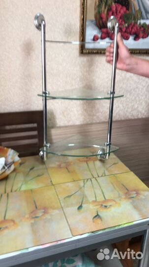 Угловая полка для ванной