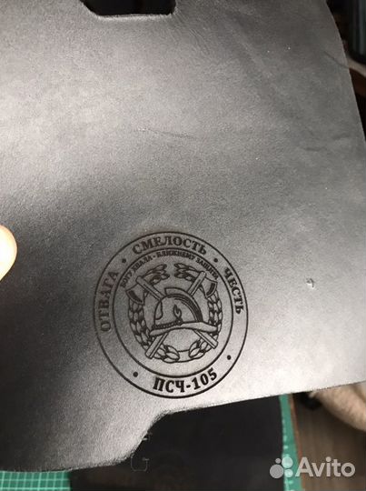 Кобура на пожарный топор с гравировкой