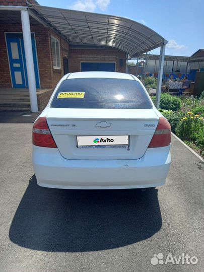 Chevrolet Aveo 1.4 МТ, 2011, 303 000 км