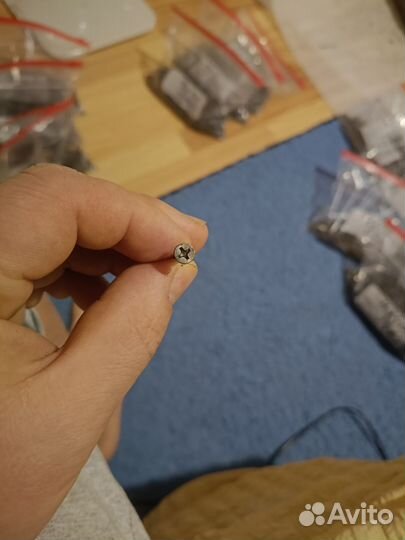 Саморезы по дереву