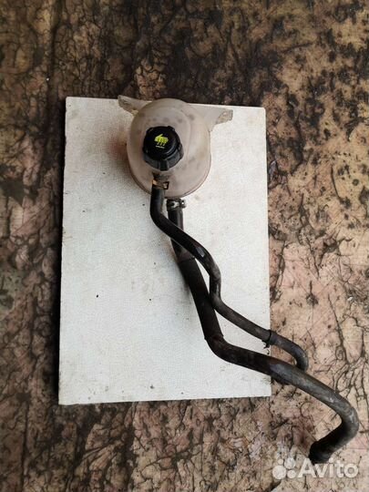 Расширительный бачок largus