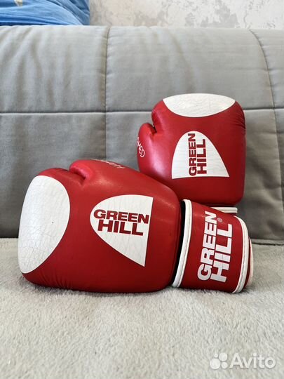 Боксерские перчатки 10 oz green hill