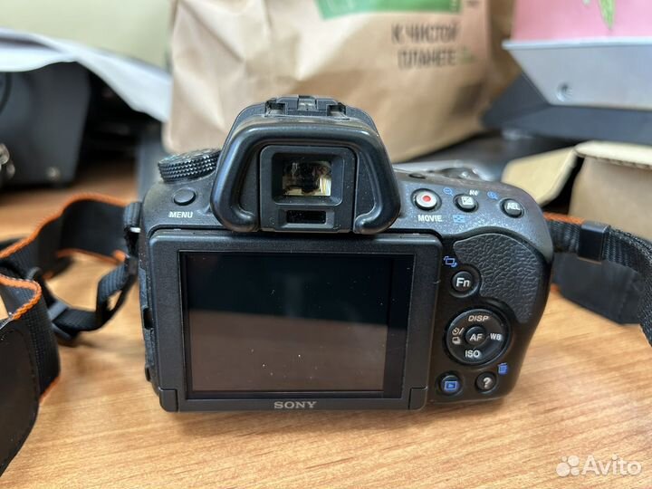 Зеркальный фотоаппарат Sony a37