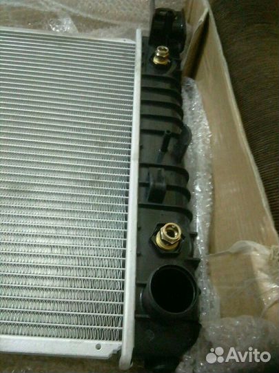 Радиатор охлаждения шевроле кадиллак